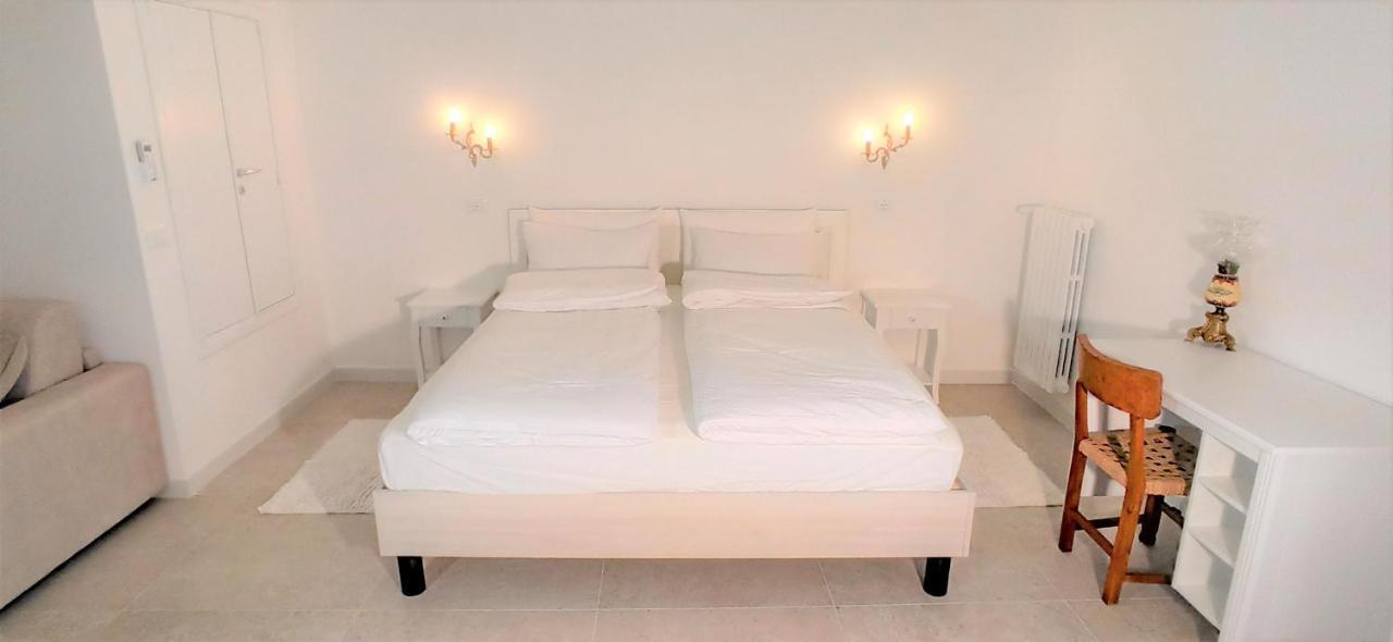 Tedimo Supra Nuovo Grande Monolocale Con Tutti I Comfort Ragusa Buitenkant foto